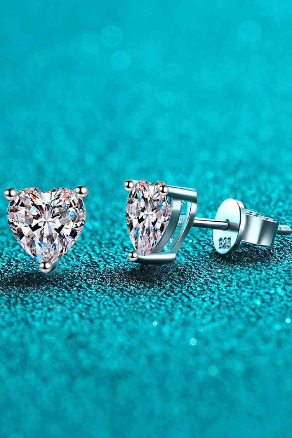 2 Carat Moissanite Heart-Shaped Stud Earrings - aurelia-clothing-8955