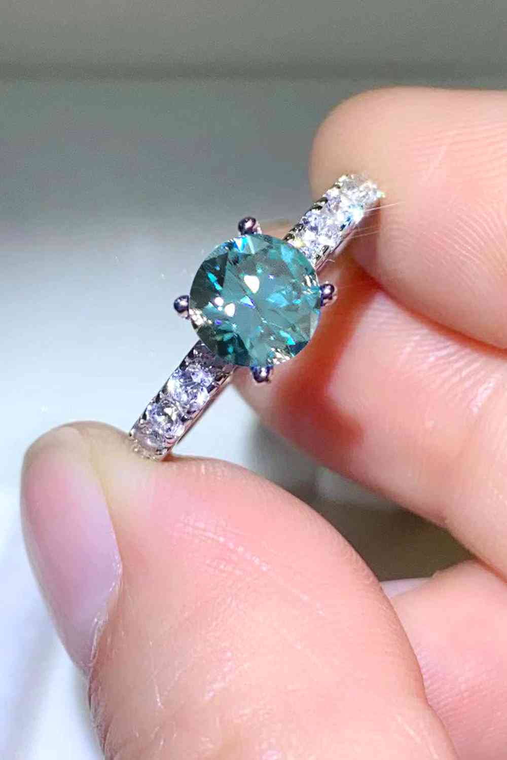 Future Style 1 Carat Moissanite Side Stone Ring - aurelia-clothing-8955