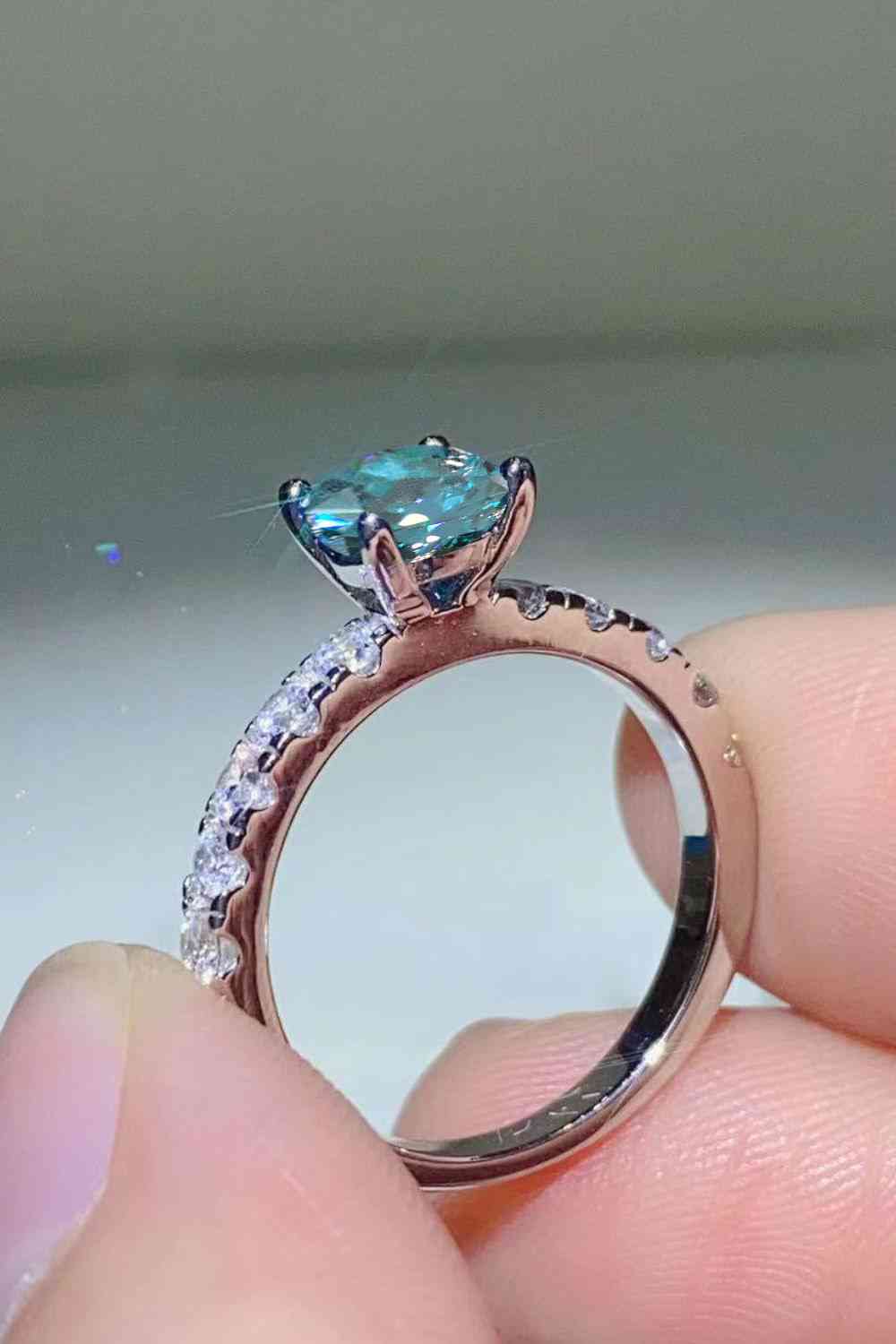 Future Style 1 Carat Moissanite Side Stone Ring - aurelia-clothing-8955