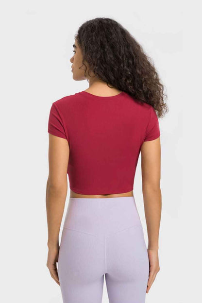 Round Neck Short Sleeve Cropped Sports T-Shirt - aurelia-clothing-8955