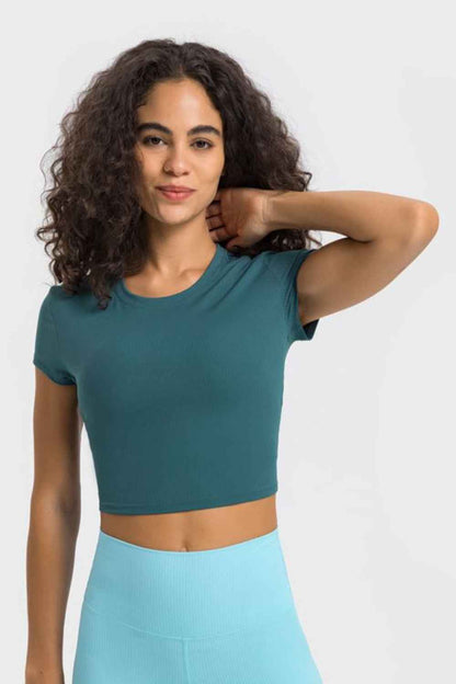 Round Neck Short Sleeve Cropped Sports T-Shirt - aurelia-clothing-8955