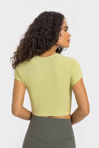 Round Neck Short Sleeve Cropped Sports T-Shirt - aurelia-clothing-8955
