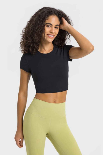 Round Neck Short Sleeve Cropped Sports T-Shirt - aurelia-clothing-8955