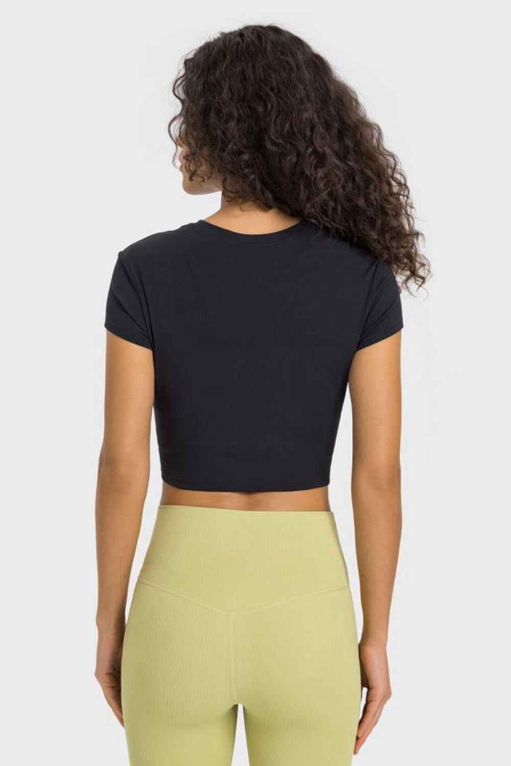 Round Neck Short Sleeve Cropped Sports T-Shirt - aurelia-clothing-8955