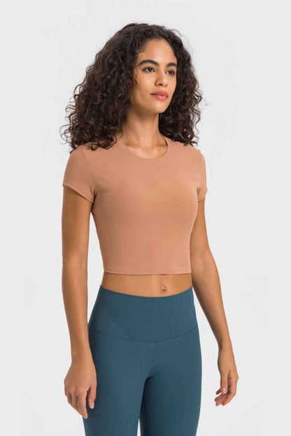 Round Neck Short Sleeve Cropped Sports T-Shirt - aurelia-clothing-8955