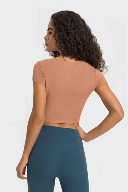 Round Neck Short Sleeve Cropped Sports T-Shirt - aurelia-clothing-8955