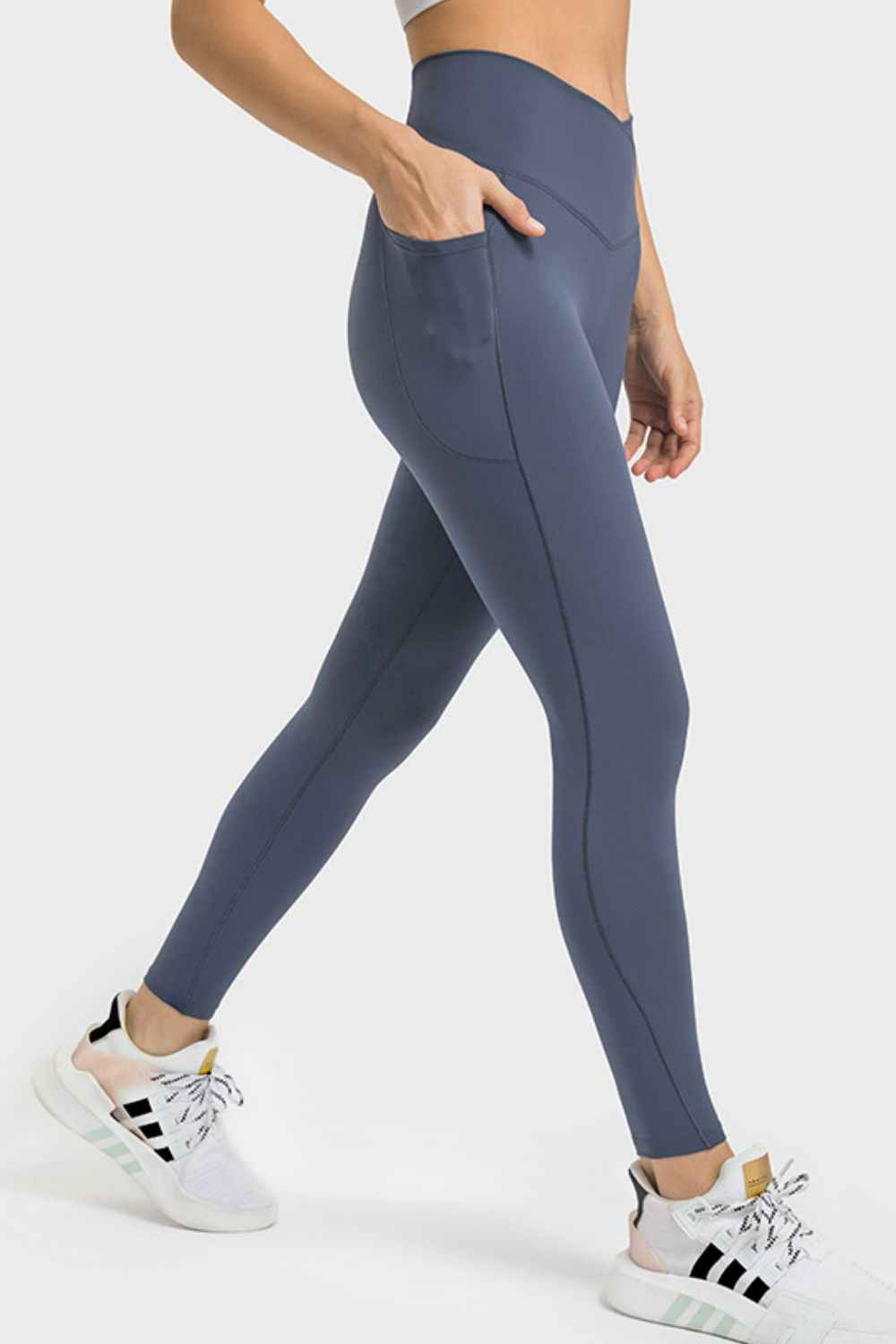 V-Waist Yoga Leggings with Pockets - aurelia-clothing-8955